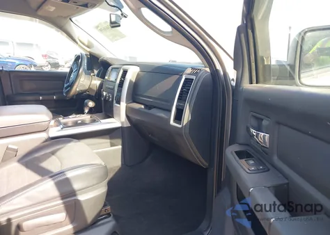 2010 Dodge Ram 1500 Slt/Sport/Trx z USA, uszkodzony, nr VIN 1D7RV1CT3AS177559